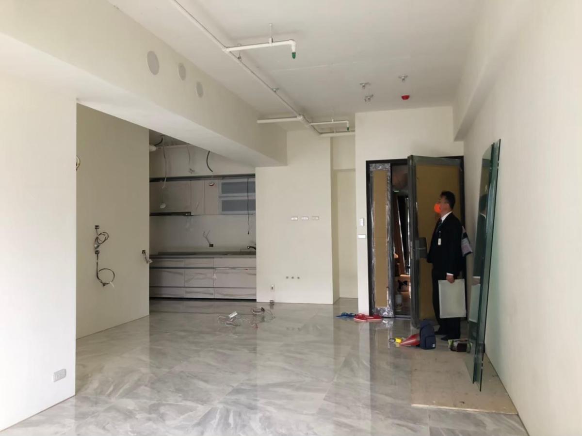 人與毛孩共居住宅 | 入住一年半,我最喜歡的玻璃貓屋與收納設計